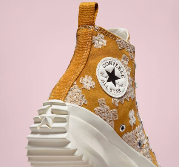 Zapatillas Altas Converse Run Star Hike Plataforma Tonal Embroidery Negras Amarillo | CV-052APD